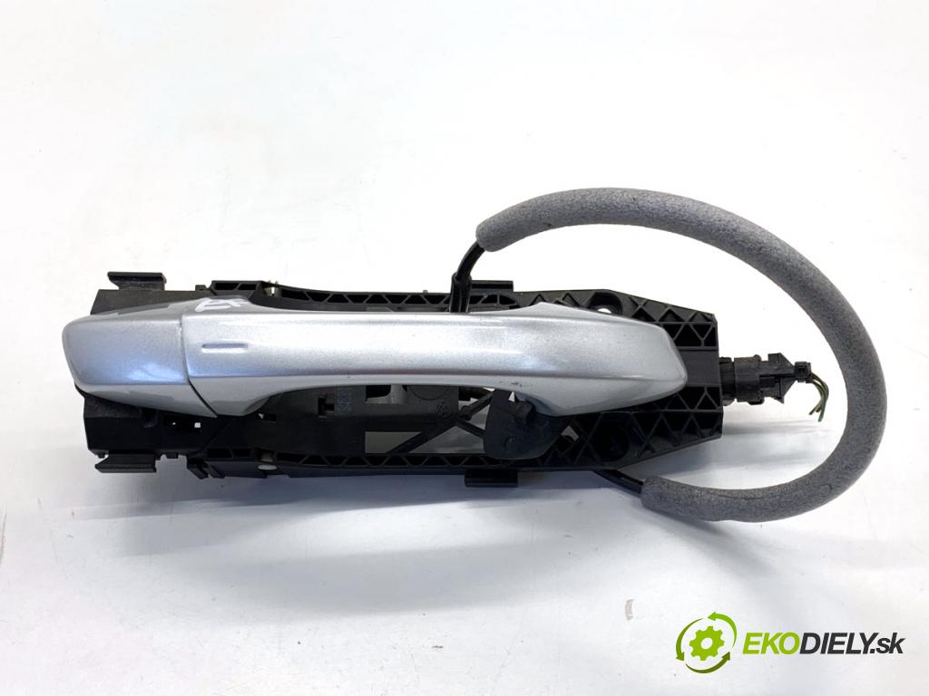 VW GOLF VII liftback 2016 85 kW e-Golf  Kľučka vonkajšia pravy predný 