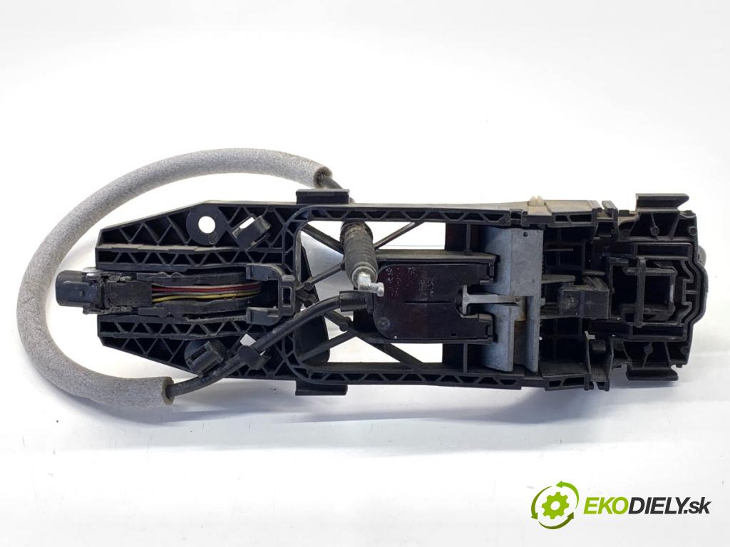 VW GOLF VII liftback 2016 85 kW e-Golf  Kľučka vonkajšia pravy predný