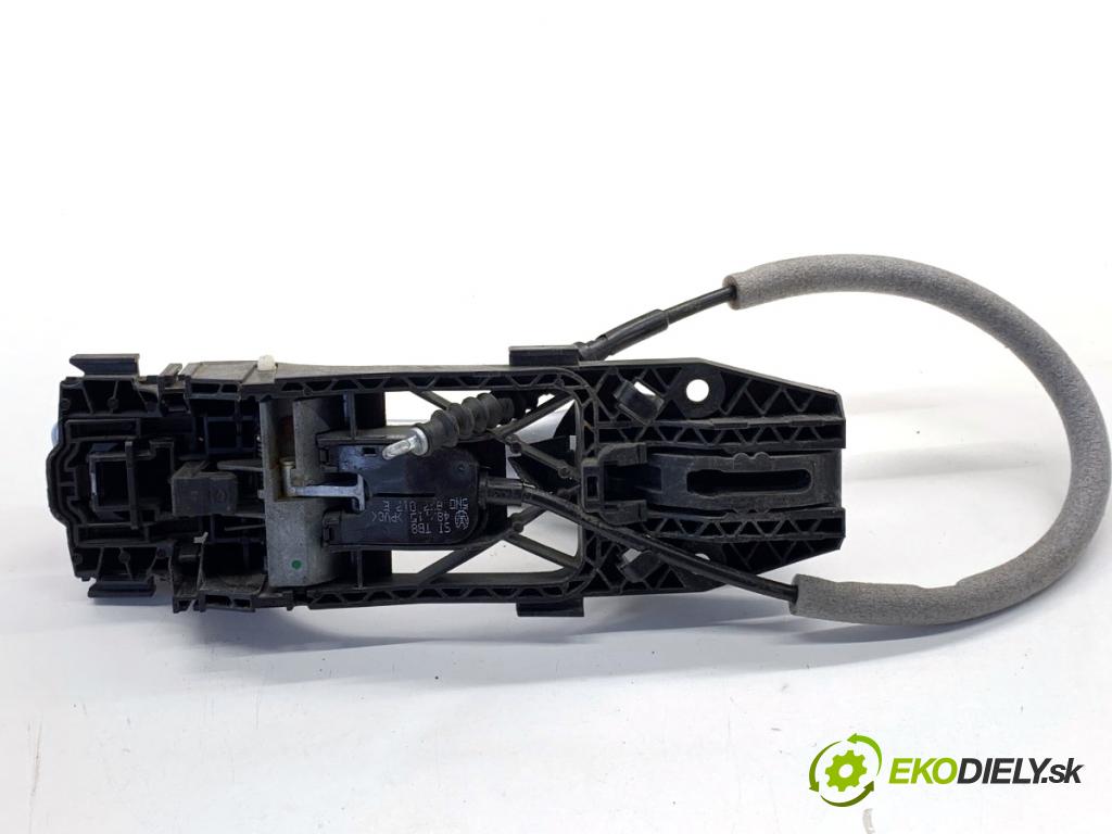 VW GOLF VII liftback 2016 85 kW e-Golf  klika vnejší levý zadní část