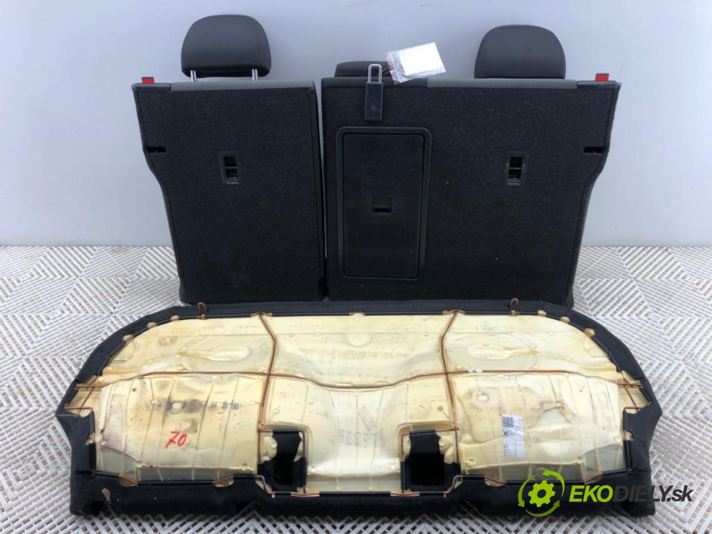 VW GOLF VII liftback 2016 85 kW e-Golf  Sedadlo druhý rad