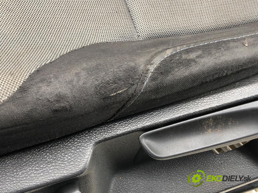 VW GOLF VII liftback 2016 85 kW e-Golf  Sedadlo ľavy predný