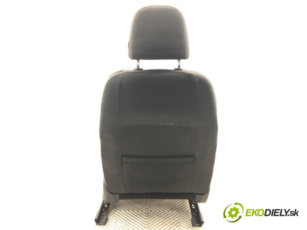 VW GOLF VII liftback 2016 85 kW e-Golf  Sedadlo ľavy predný