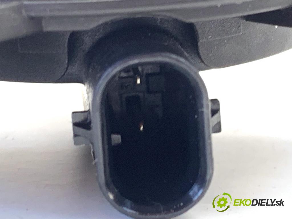 VW GOLF VII liftback 2016 85 kW e-Golf  Snímač nárazu 5Q0959354 (Snímač nárazu)