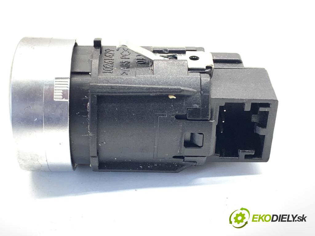 VW GOLF VII liftback 2016 85 kW e-Golf  vypínač ZAPALOVANIE: START/STOP 5G1959839A