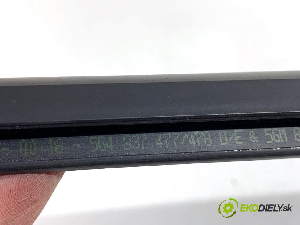 VW GOLF VII liftback 2016 85 kW e-Golf  Lišta Sbírání: predný pravy