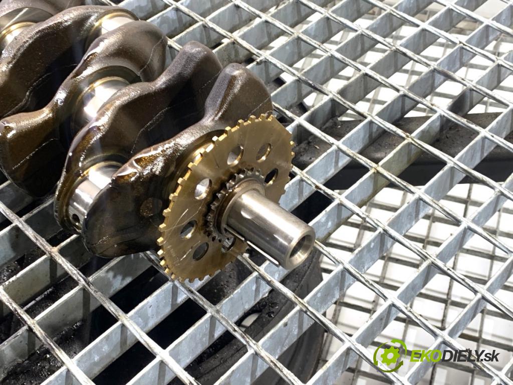 LEXUS CT liftback 2011 73 kW 200h (ZWA10_) 1798 Kardaň, hriadeľ KLIKA: (Blok motora ostatné)