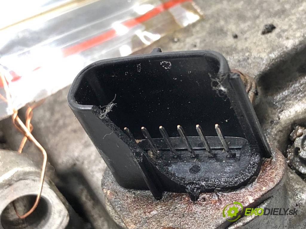 LEXUS CT liftback 2011 73 kW 200h (ZWA10_) 1798 kompresor klimatizace 042200-0400 (Kompresor klimatizace)