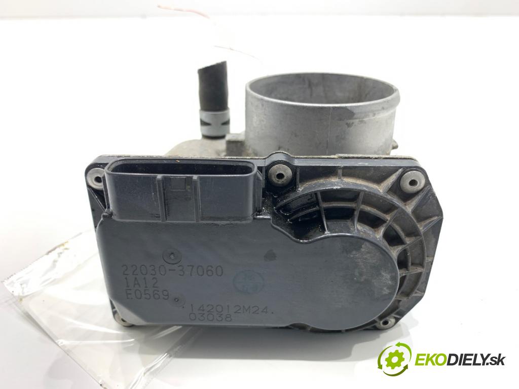 LEXUS CT liftback 2011 73 kW 200h (ZWA10_) 1798 Škrtiaca klapka 22030-37060 (Škrtiaca klapka)