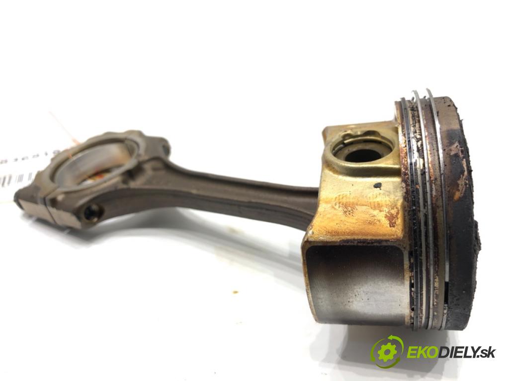 LEXUS CT liftback 2011 73 kW 200h (ZWA10_) 1798 PIEST: ojnica  (Piest)