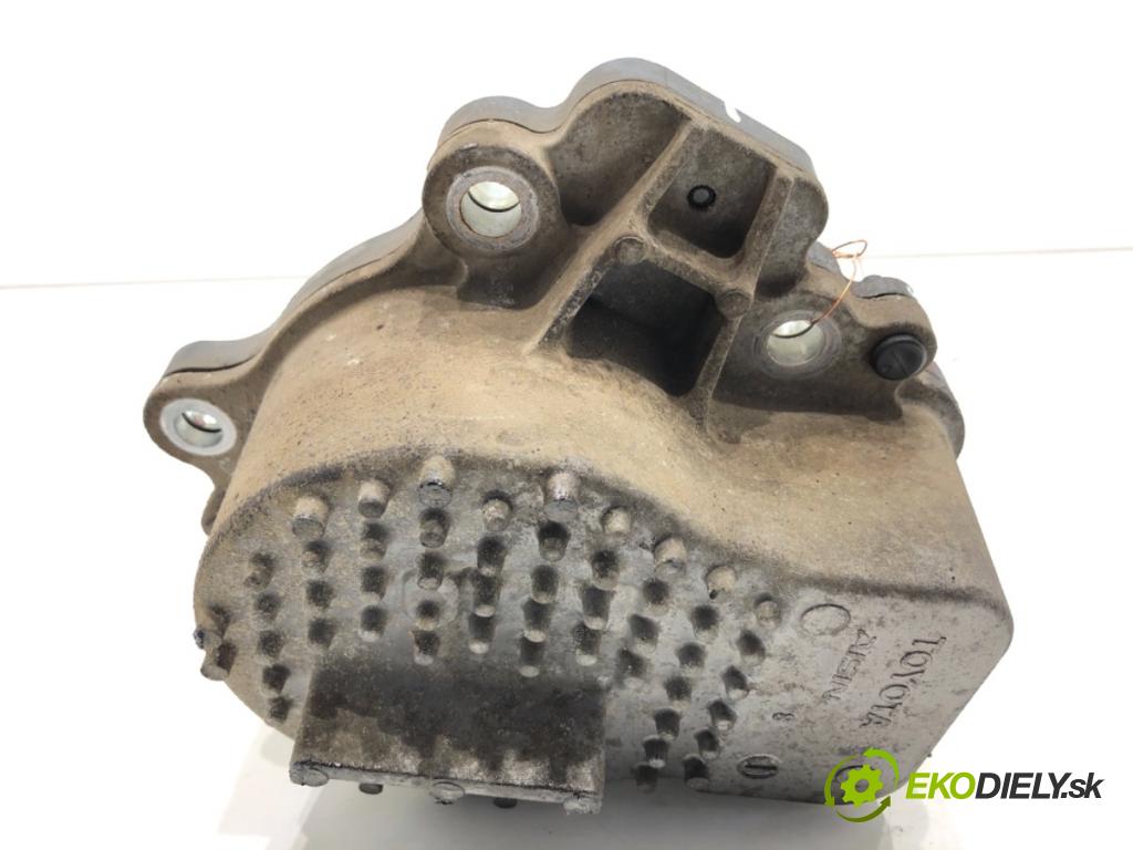 LEXUS CT liftback 2011 73 kW 200h (ZWA10_) 1798 pumpa vody  (Vodní pumpa)