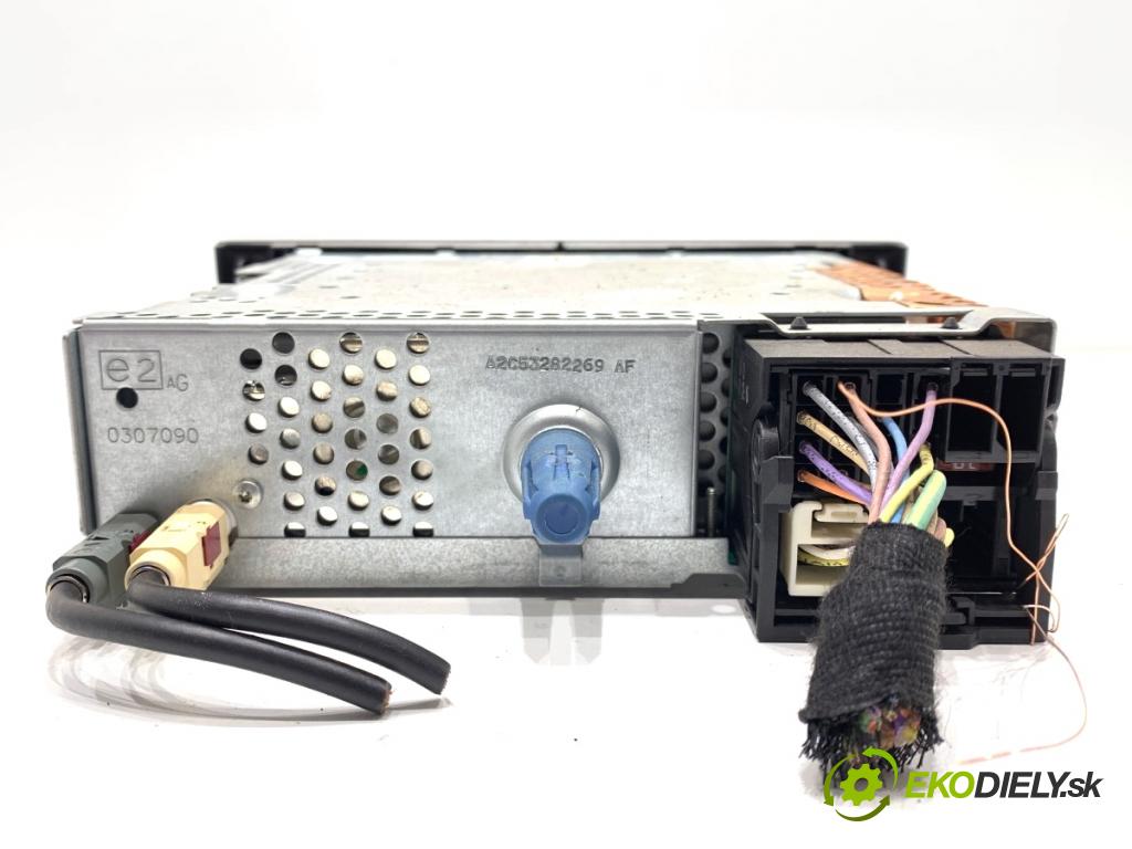 PEUGEOT 308 I liftback 2007 88 kW 1.6 16V 1598 RADIO  (Audio zariadenie)