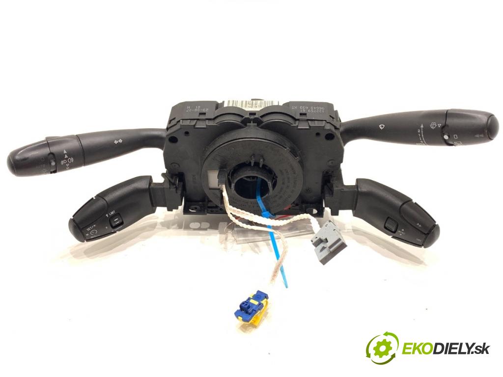 PEUGEOT 308 I liftback 2007 88 kW 1.6 16V 1598 Prepínač kombinovaný 96640633XT (Prepínacie páčky pod volantom)