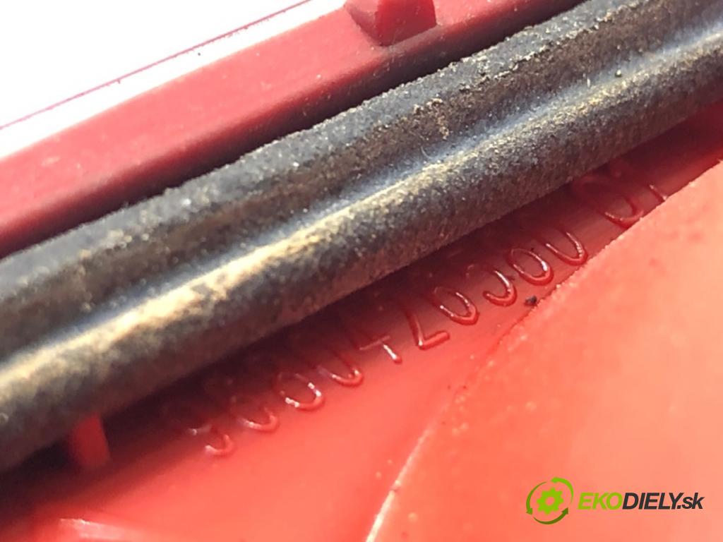 PEUGEOT 308 I liftback 2007 88 kW 1.6 16V 1598 Svetlo brzdových svetiel