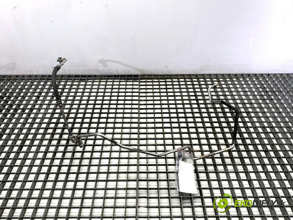 PEUGEOT 308 I liftback 2007 88 kW 1.6 16V 1598 rúrka klimatizace  (Trubka klimatizace)