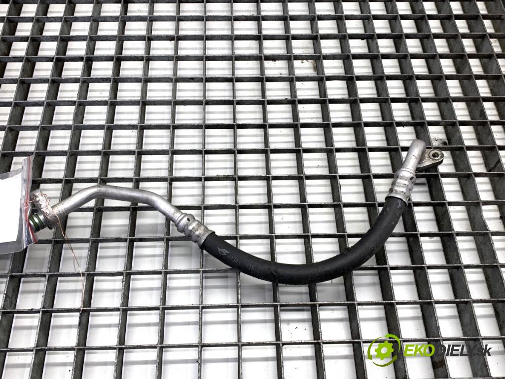 PEUGEOT 308 I liftback 2007 88 kW 1.6 16V 1598 rúrka klimatizace  (Trubka klimatizace)