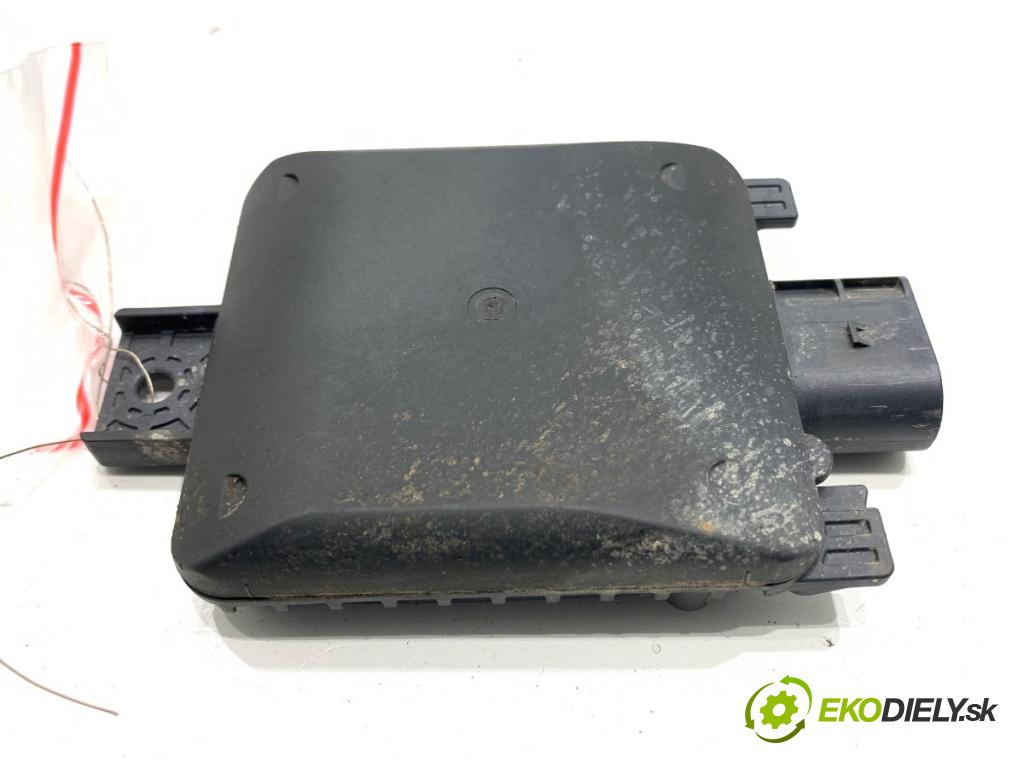 VW ARTEON liftback 2021 235 kW TSI R 1984 RADAR: DISTRONIC 2Q0907685B