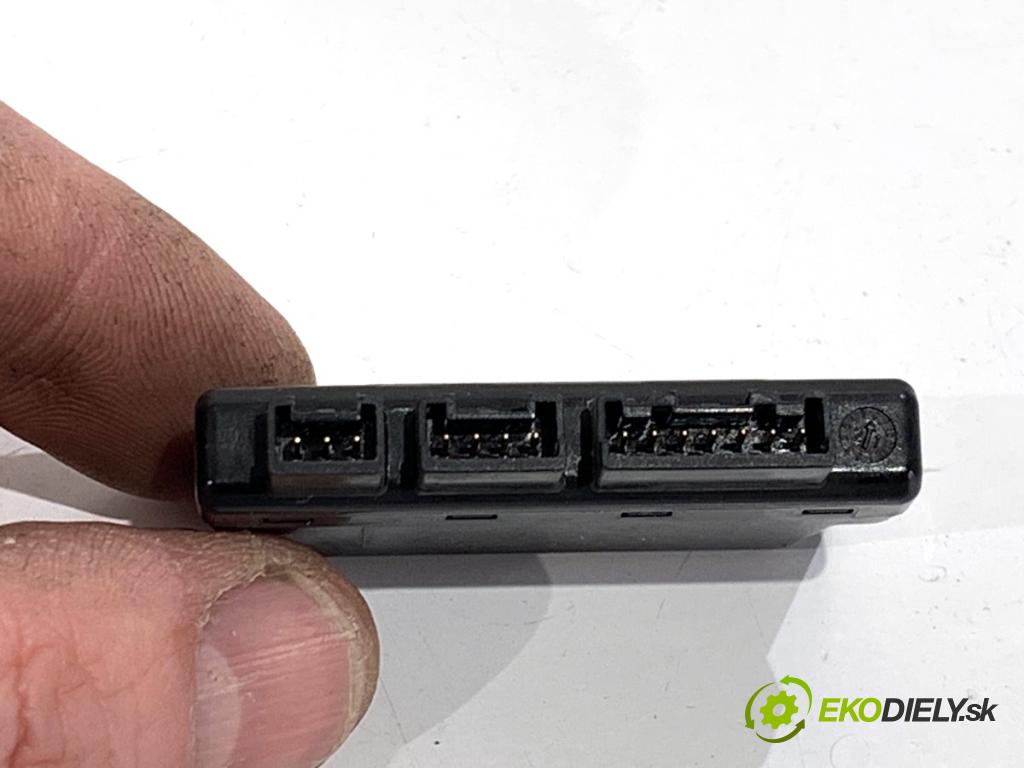 AUDI A6 C8 Kombi 2022 441 kW RS6 Mild Hybrid quattro 3996 Modul volantu 4K0419508E (Riadiaca jednotka ostatné)