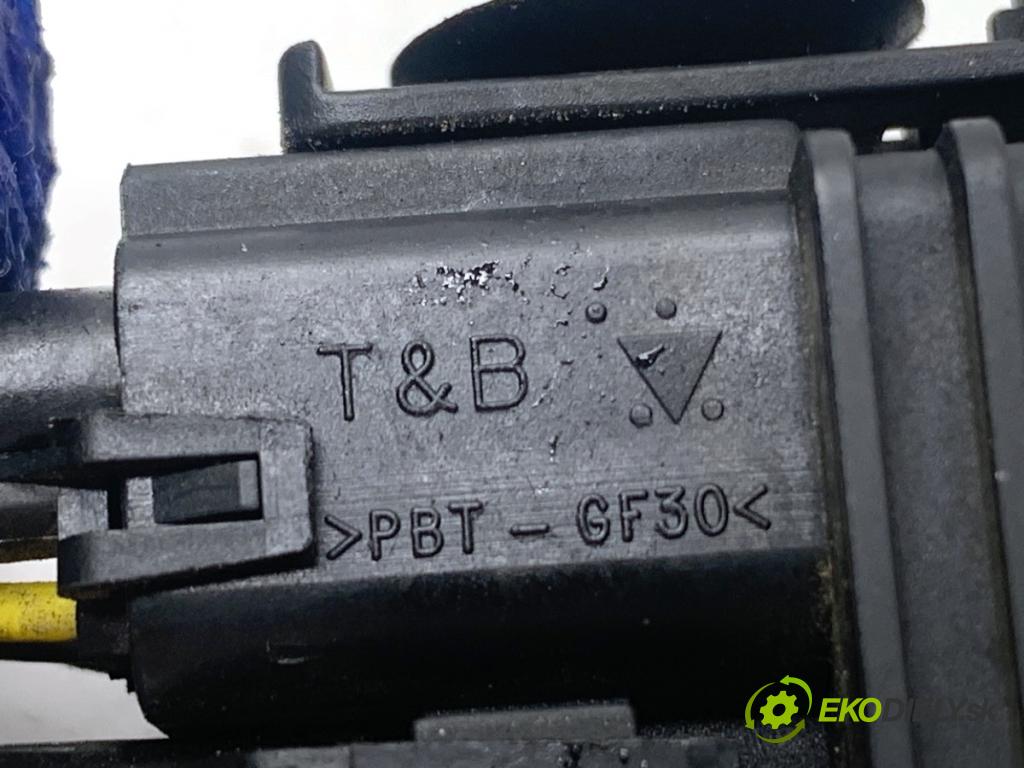 VOLVO V70 III Kombi 2008 147 kW 2.5 T 2521 sonda lambda  (Lambda sonda)