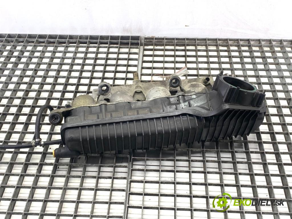 VOLVO V70 III Kombi 2008 147 kW 2.5 T 2521 Potrubie sacie, sanie 30650184 (Sacie potrubie)