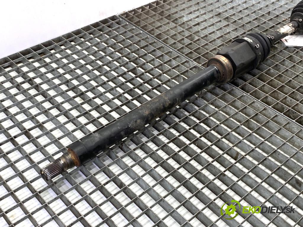 VOLVO V70 III Kombi 2008 147 kW 2.5 T 2521 Poloos pravy predný 6G9N-3B436-DE