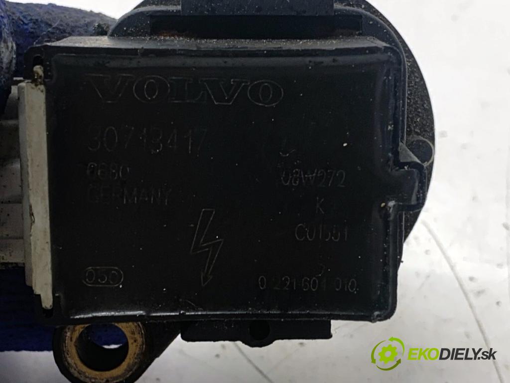 VOLVO V70 III Kombi 2008 147 kW 2.5 T 2521 cívka zapalovací 30713417 (Zážehová cívka)