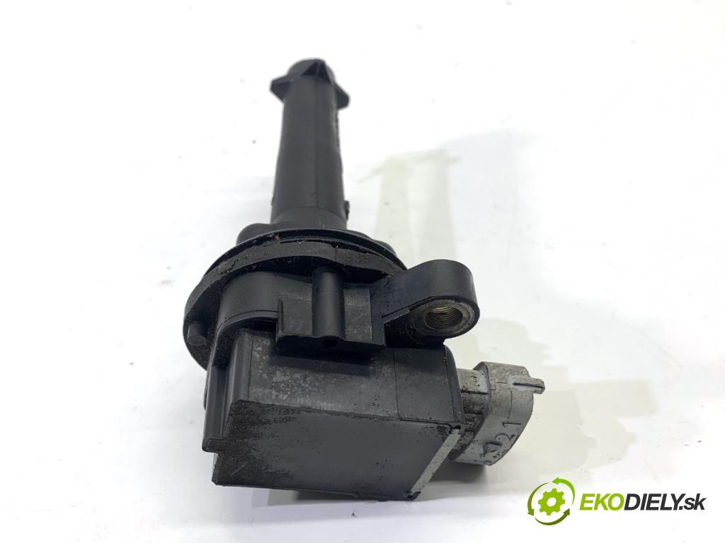 VOLVO V70 III Kombi 2008 147 kW 2.5 T 2521 Cievka zapaľovacia 30713417 (Zapaľovacia cievka)