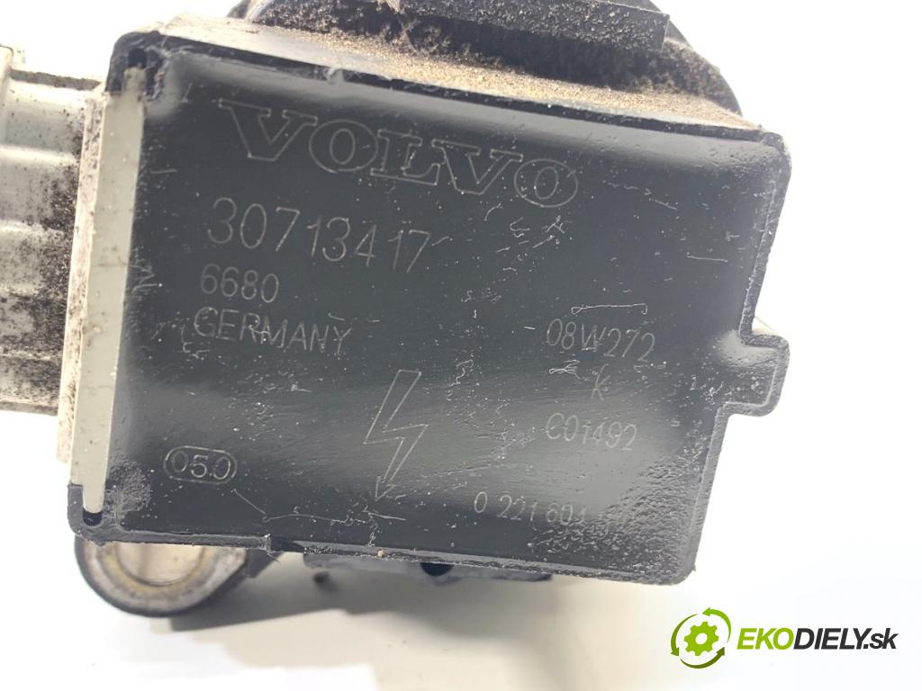 VOLVO V70 III Kombi 2008 147 kW 2.5 T 2521 cívka zapalovací 30713417 (Zážehová cívka)