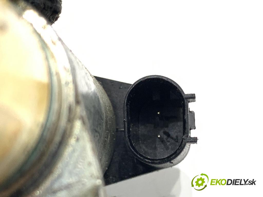 VOLVO V70 III Kombi 2008 147 kW 2.5 T 2521 ventil PROMĚNNÉ časování 31216222