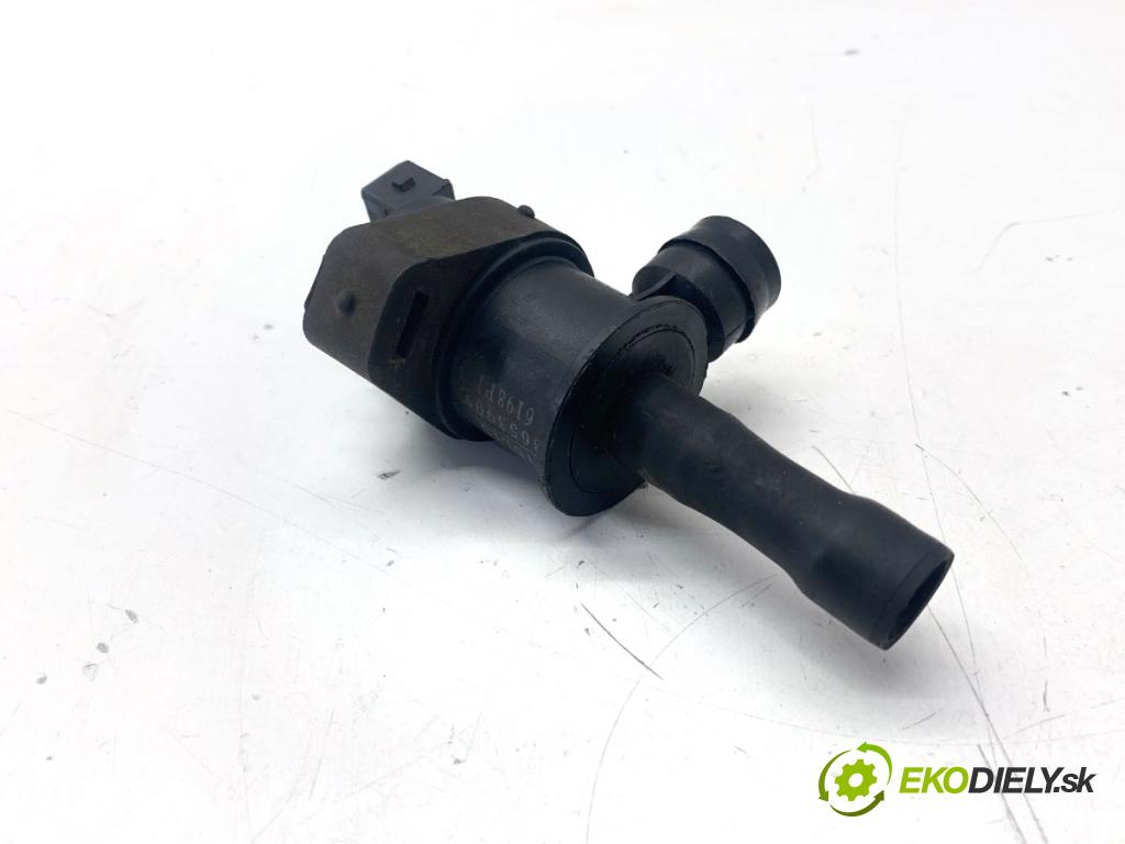 VOLVO V70 III Kombi 2008 147 kW 2.5 T 2521 ventil výparů paliva 8653909