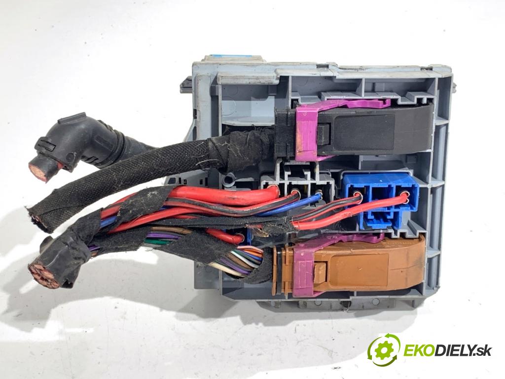 CITROEN JUMPER II Autobus 2003 62 kW 2.0 HDi 1997 skříňka poistková 1332043080 (Pojistková skříňka)