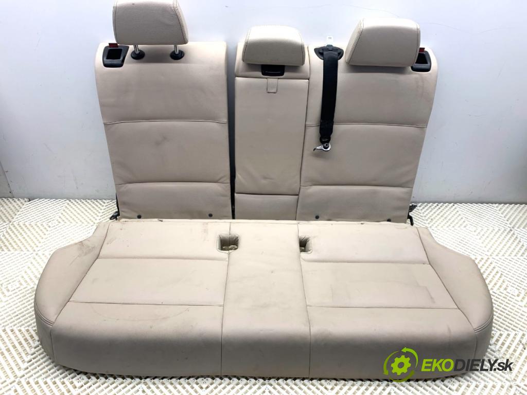 BMW F25 SUV 2016 180 kW xDrive 28 i 1997 sedadla sedačky sedadlo boční Tunel