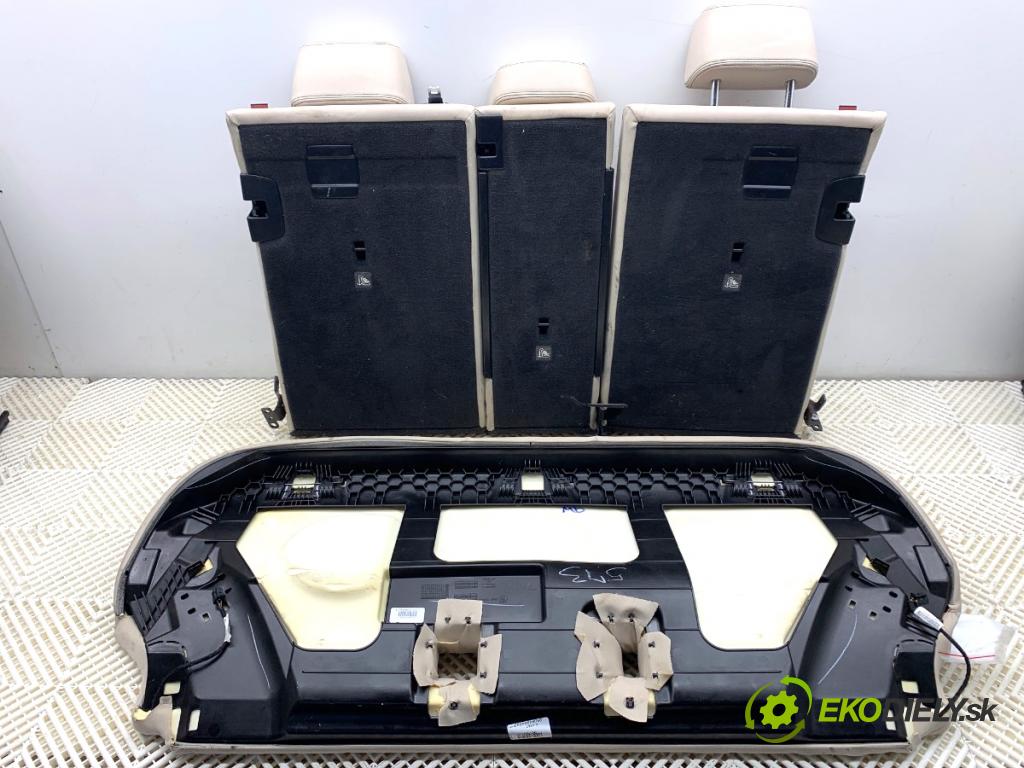 BMW F25 SUV 2016 180 kW xDrive 28 i 1997 sedadla sedačky sedadlo boční Tunel