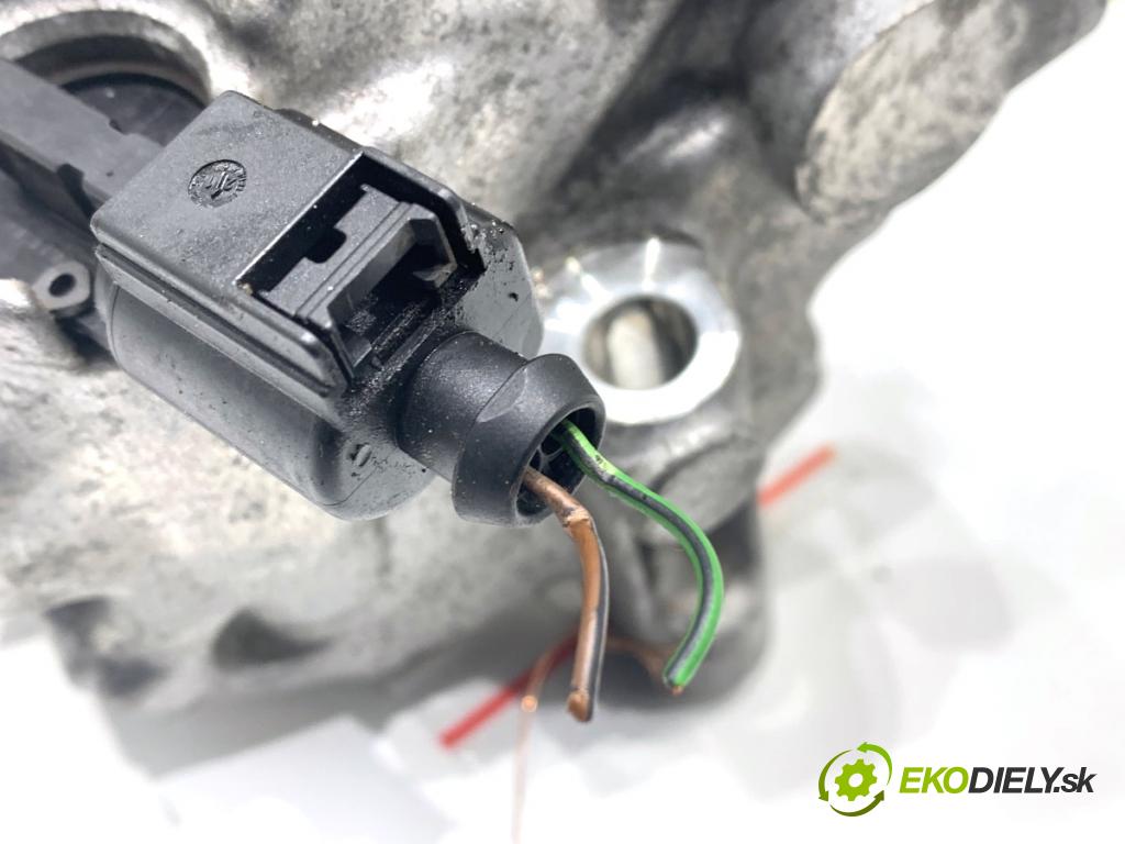 VW ARTEON liftback 2021 235 kW TSI R 1984 kompresor klimatizace 3Q0816803D (Kompresor klimatizace)