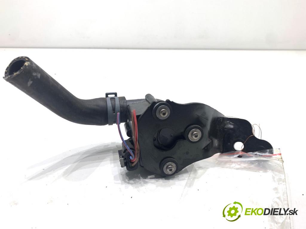 VW ARTEON liftback 2021 235 kW TSI R 1984 DALŠÍ: pumpa vody 5Q0965561B (Vodní pumpa)