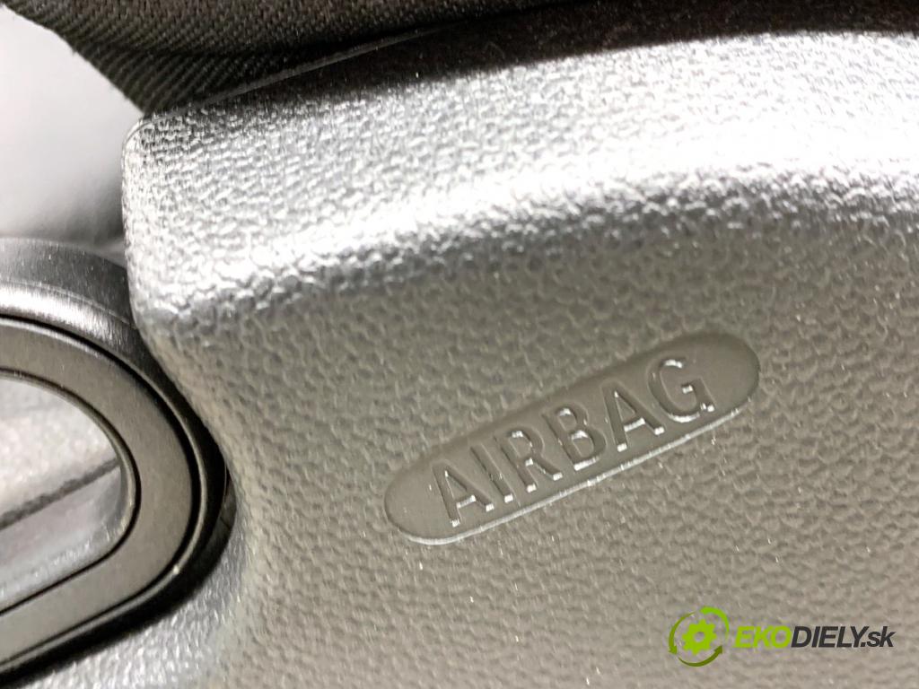 MINI CLUBMAN F54 Kombi 2019 100 kW Cooper 1499 sedadlo pravý přední část