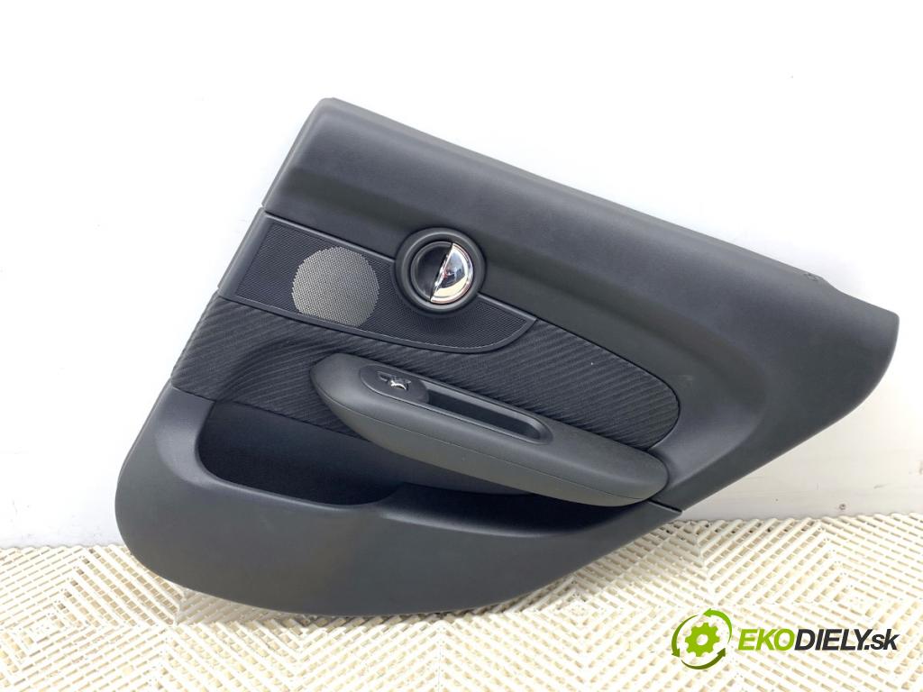 MINI CLUBMAN F54 Kombi 2019 100 kW Cooper 1499 čalúnenie Dvere pravy zad 