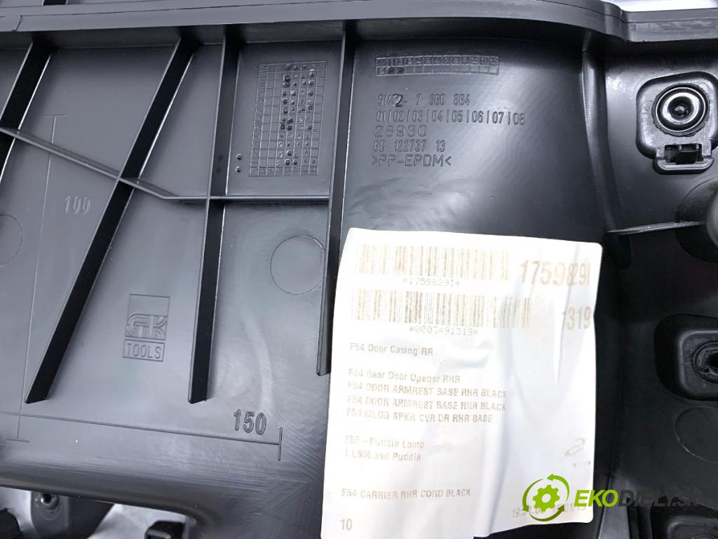 MINI CLUBMAN F54 Kombi 2019 100 kW Cooper 1499 čalúnenie Dvere pravy zad