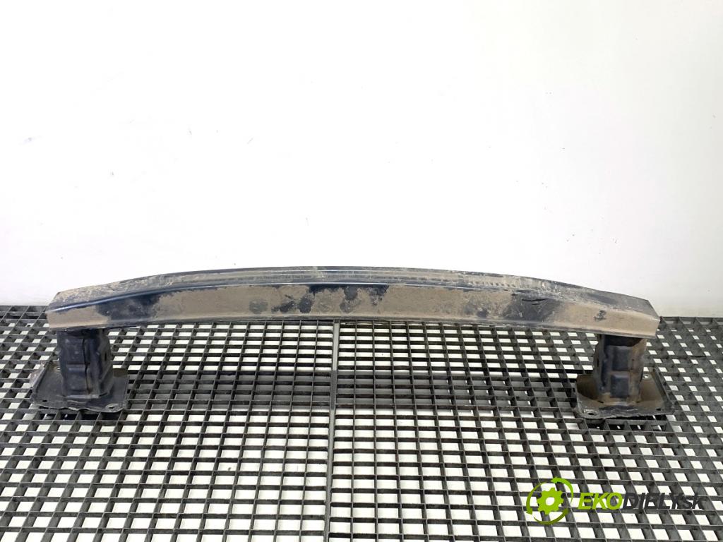 SKODA FABIA III liftback 2019 44 kW 1.0 999 výztuha nárazníka zadní část 6V6807305 (Zadní výztuha)