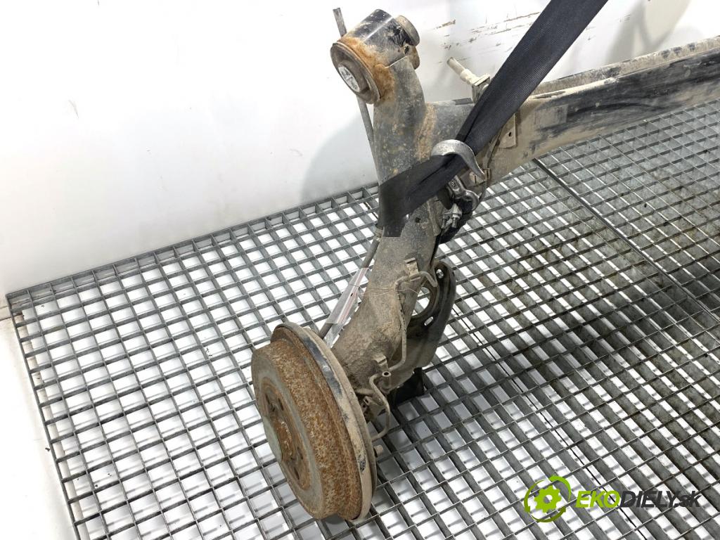 SKODA FABIA III liftback 2019 44 kW 1.0 999 Výstuha zad