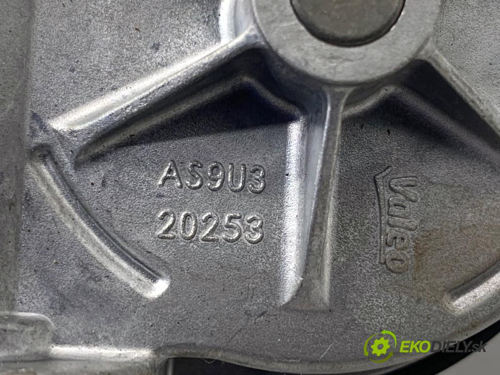 SKODA FABIA III liftback 2019 44 kW 1.0 999 motor stěračů zadní část 5F4955711A