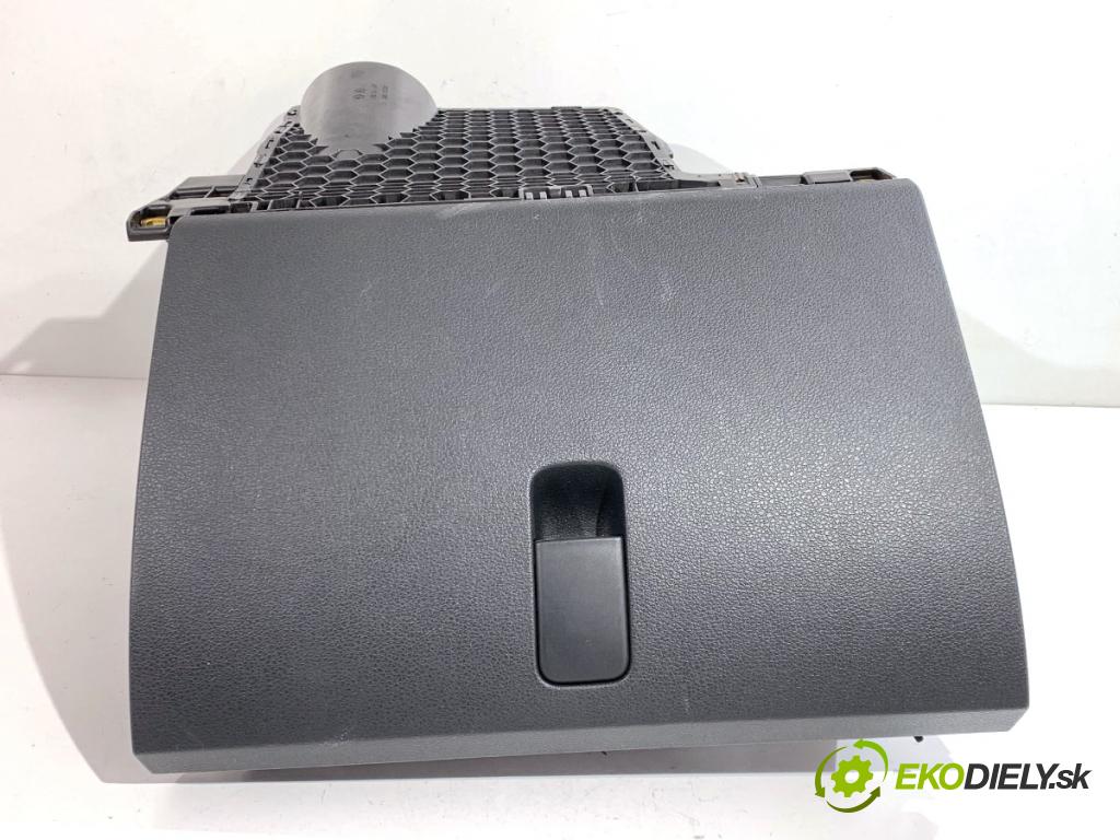 SKODA FABIA III liftback 2019 44 kW 1.0 999 Priehradka, kastlík spolujazdca 6V1857097M (Priehradka (kastlík))