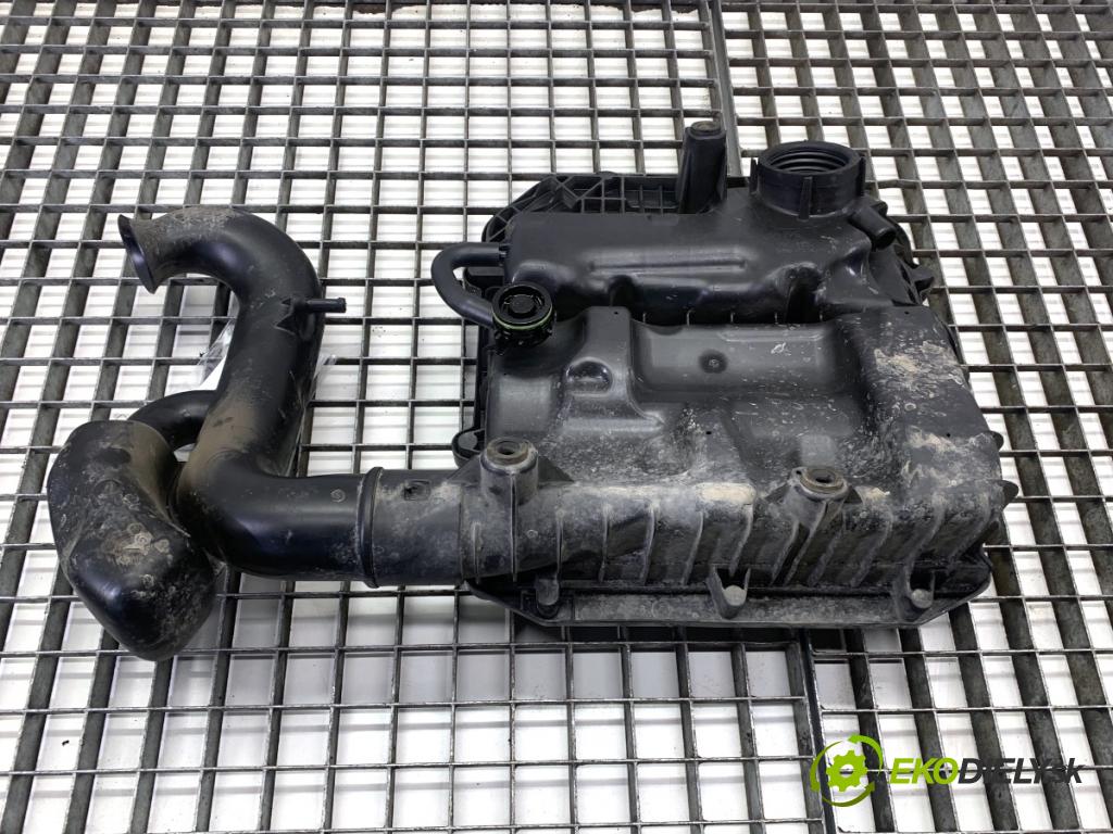 SKODA FABIA III liftback 2019 44 kW 1.0 999 Obal filtra vzduchu 04C129611J (Obal vzduchového filtra)