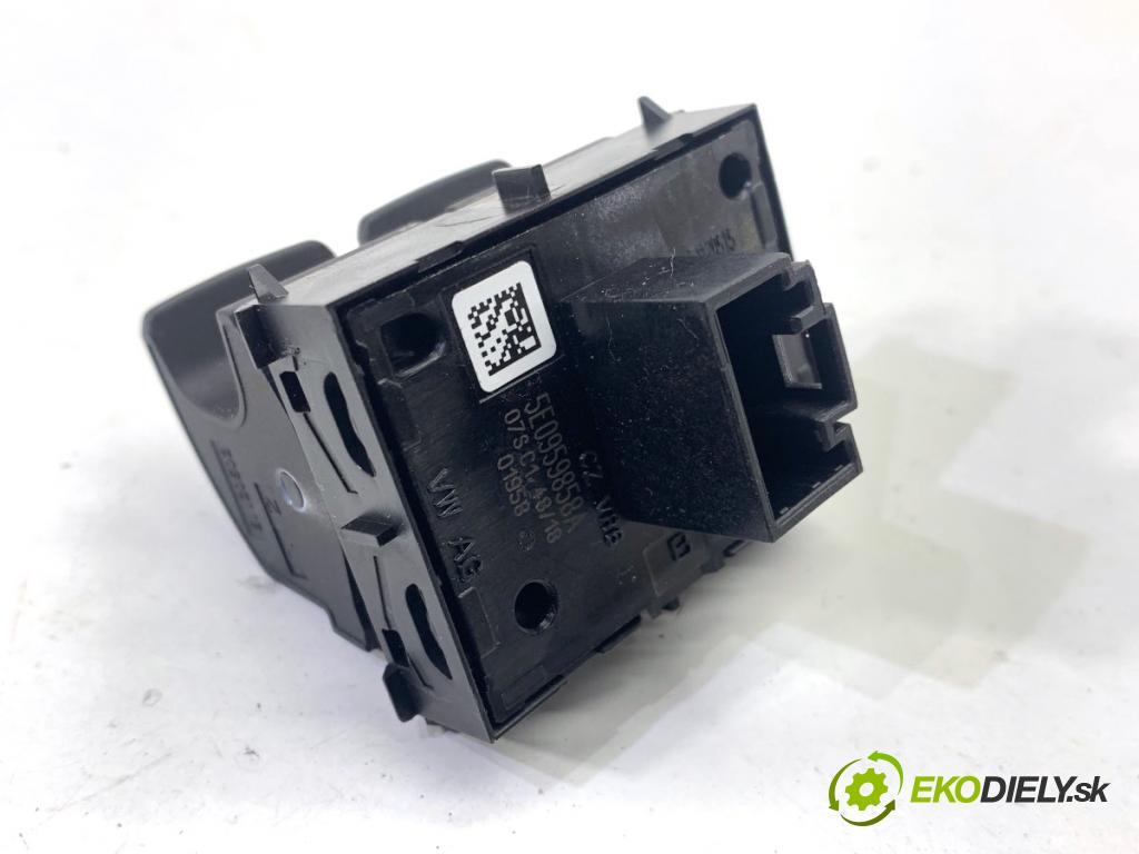 SKODA FABIA III liftback 2019 44 kW 1.0 999 Prepínač okien 5E0959858A (Prepínacie páčky pod volantom)