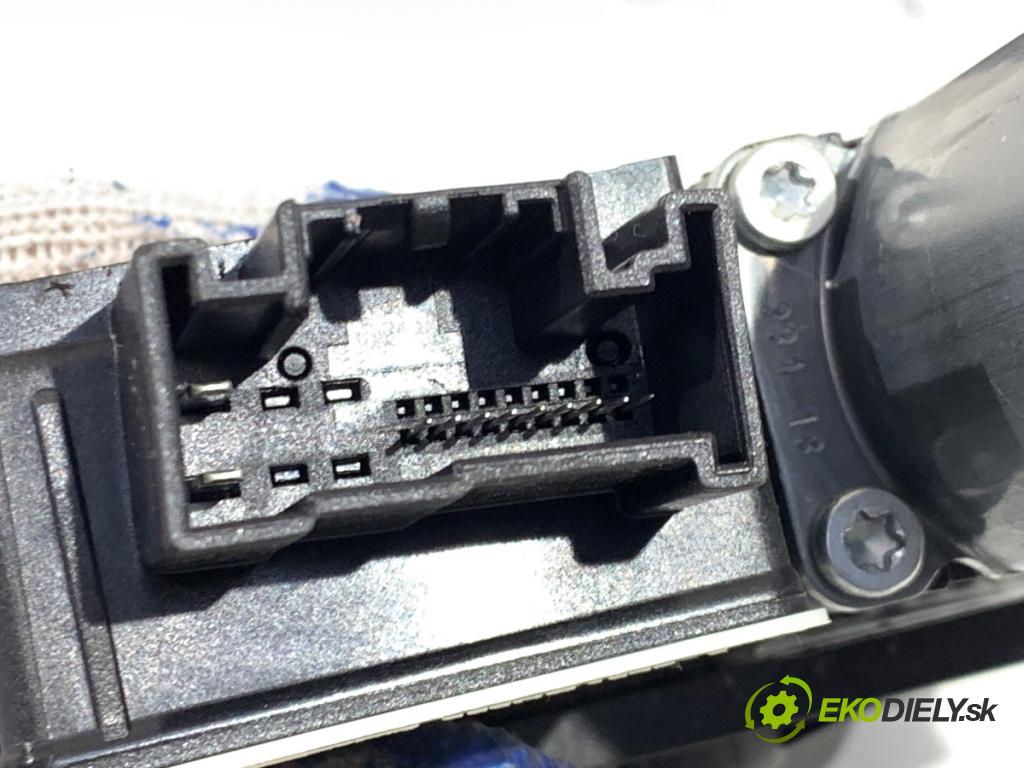 SKODA FABIA III liftback 2019 44 kW 1.0 999 Mechanizmus okna ľavy predný 2Q2959881C