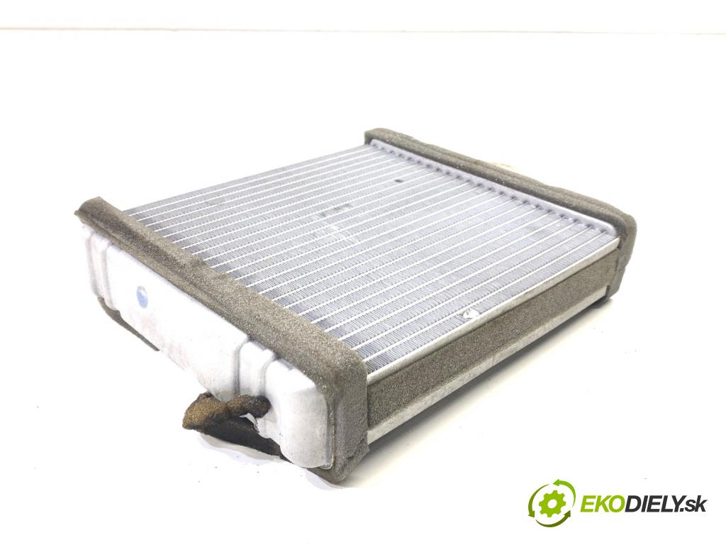 SKODA FABIA III liftback 2019 44 kW 1.0 999 topné těleso radiátor topení DW795001 (Radiátor topení)