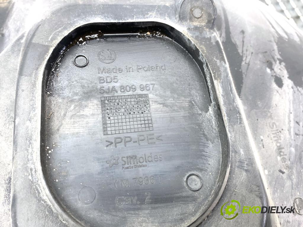 SKODA FABIA III liftback 2019 44 kW 1.0 999 podblatník levý přední část 6V0809961B