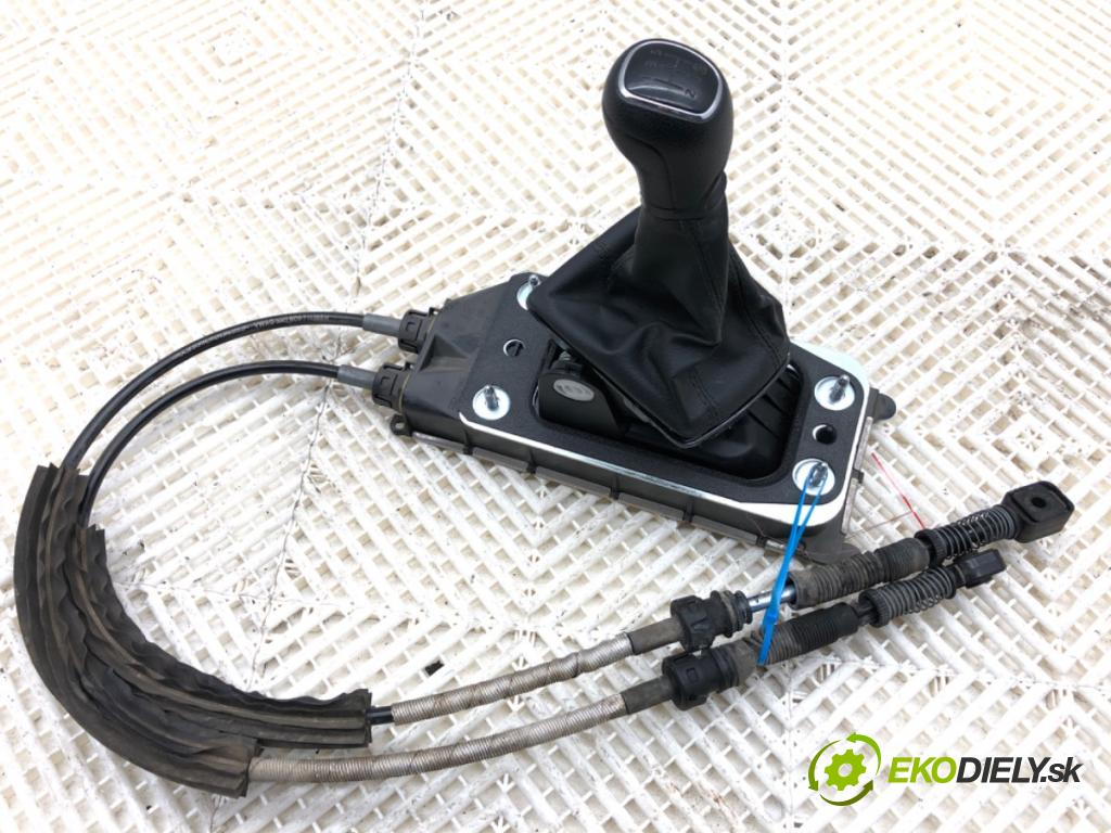 SKODA FABIA III liftback 2019 44 kW 1.0 999 Kulisa 6C0711049B (Rýchlostná páka (kulisa))