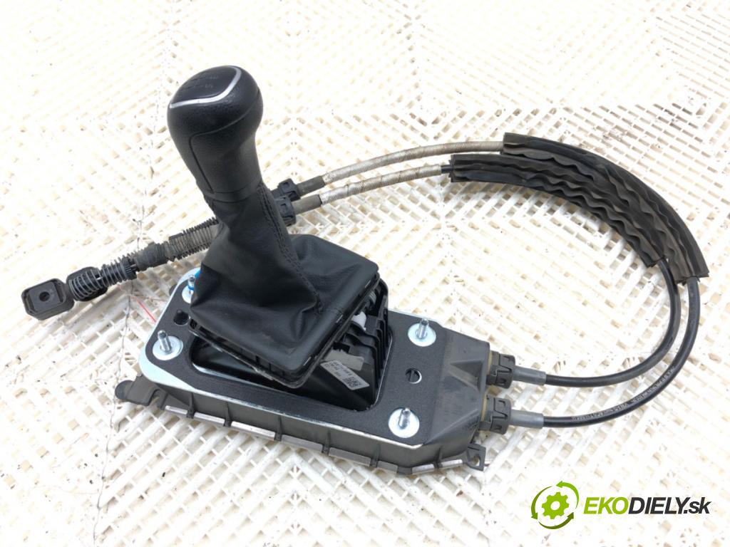 SKODA FABIA III liftback 2019 44 kW 1.0 999 Kulisa 6C0711049B (Rýchlostná páka (kulisa))