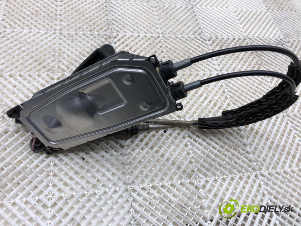 SKODA FABIA III liftback 2019 44 kW 1.0 999 Kulisa 6C0711049B (Rýchlostná páka (kulisa))