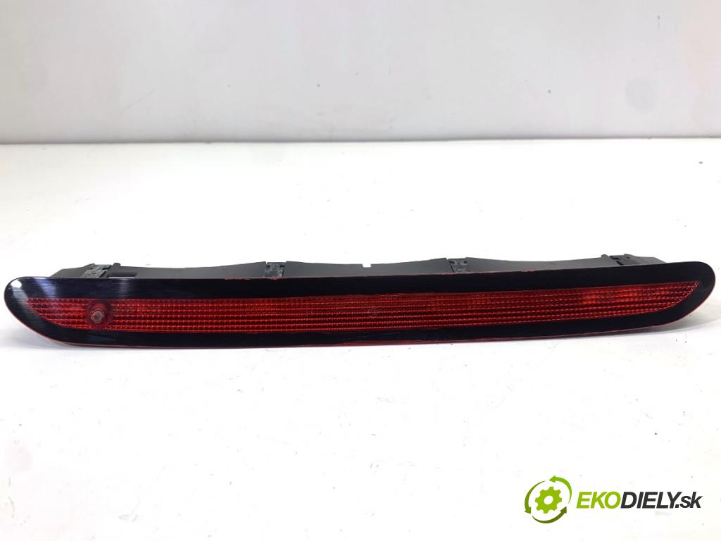 SKODA FABIA III liftback 2019 44 kW 1.0 999 světlo brzdových světel 3CN945087